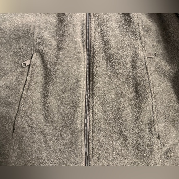 Columbia Grey Fleece Size Med - Picture 4 of 4